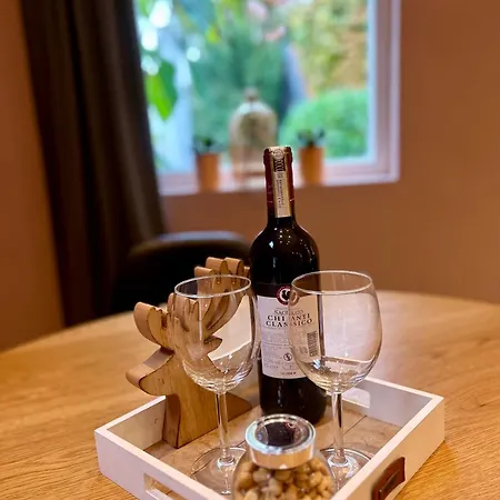 In De Aap Gelogeerd Άπελντουρν